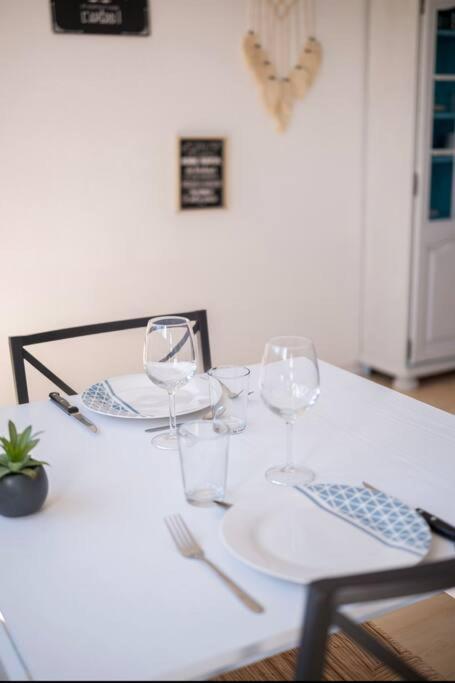 Lumineux, Chaleureux Et Spacieux T2 Parking Wifi Apartment